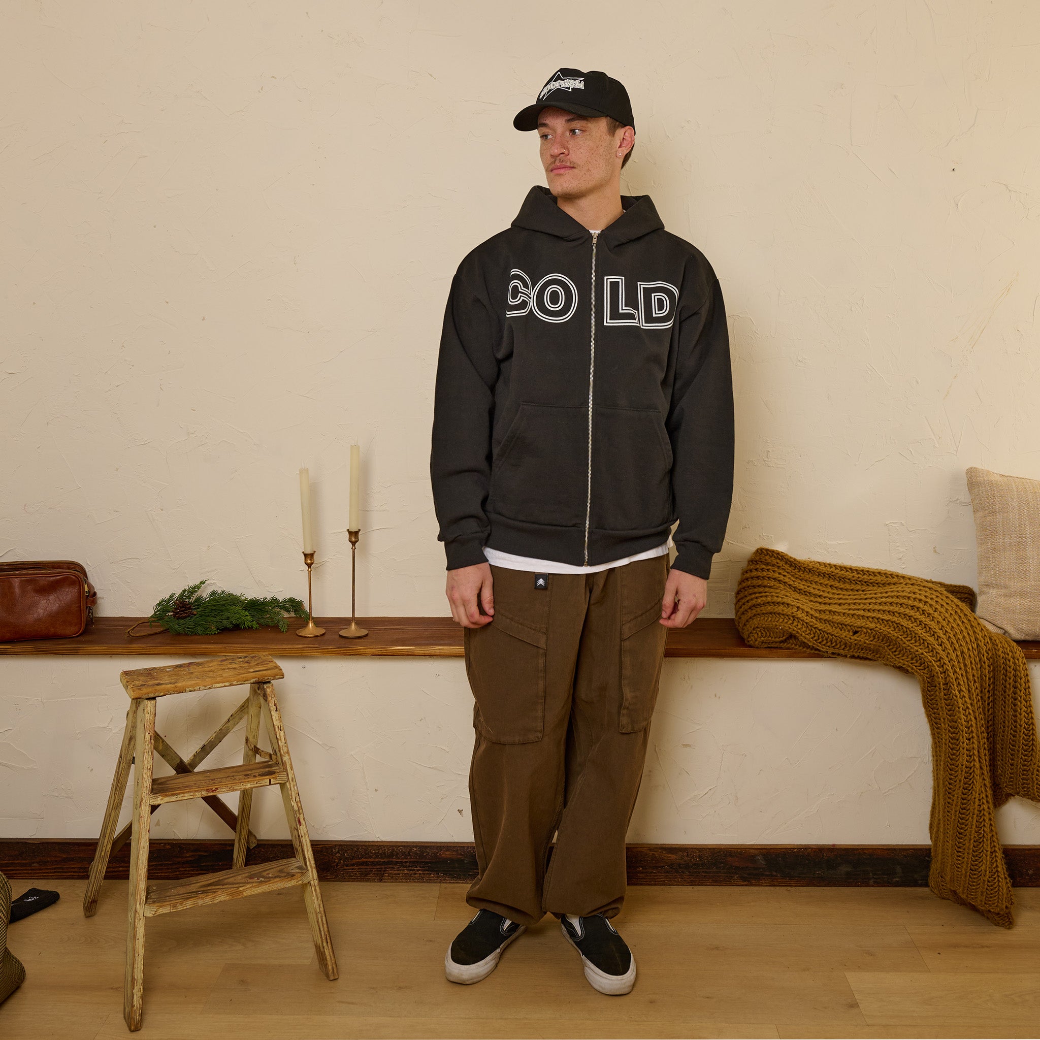 COLD Zip-Hoodie Black