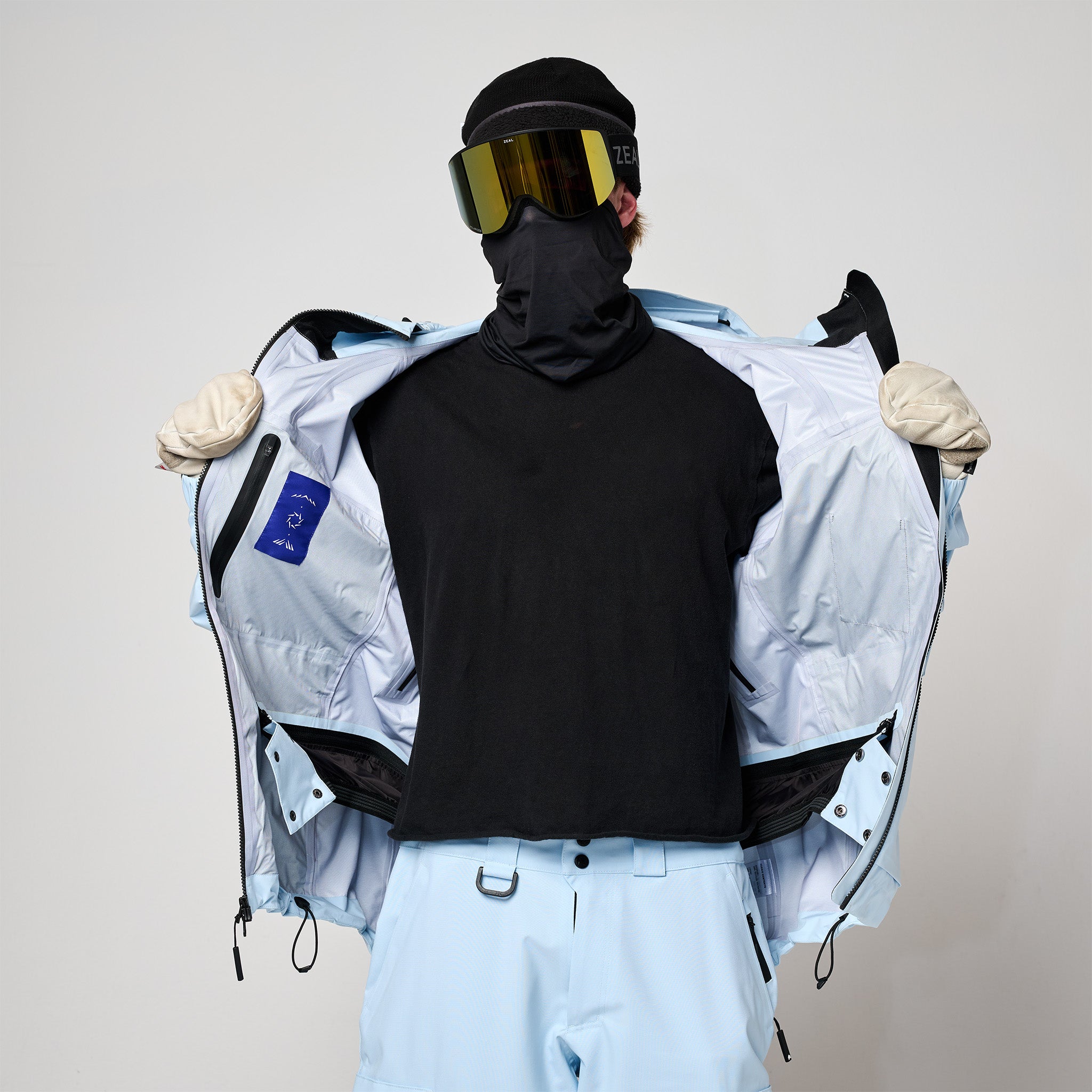 3L Traverse Shell Ice Blue