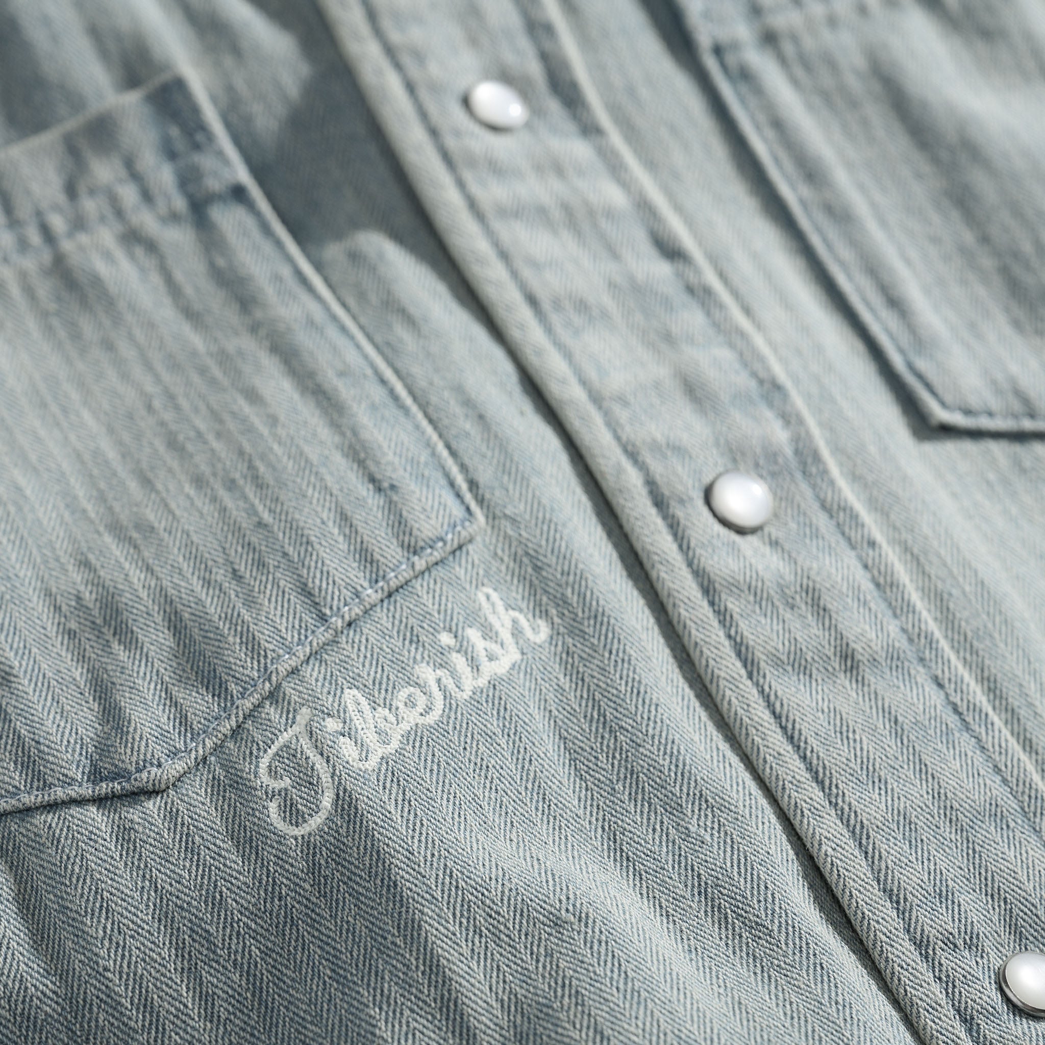 Denim Snap Short Sleeve Light Wash