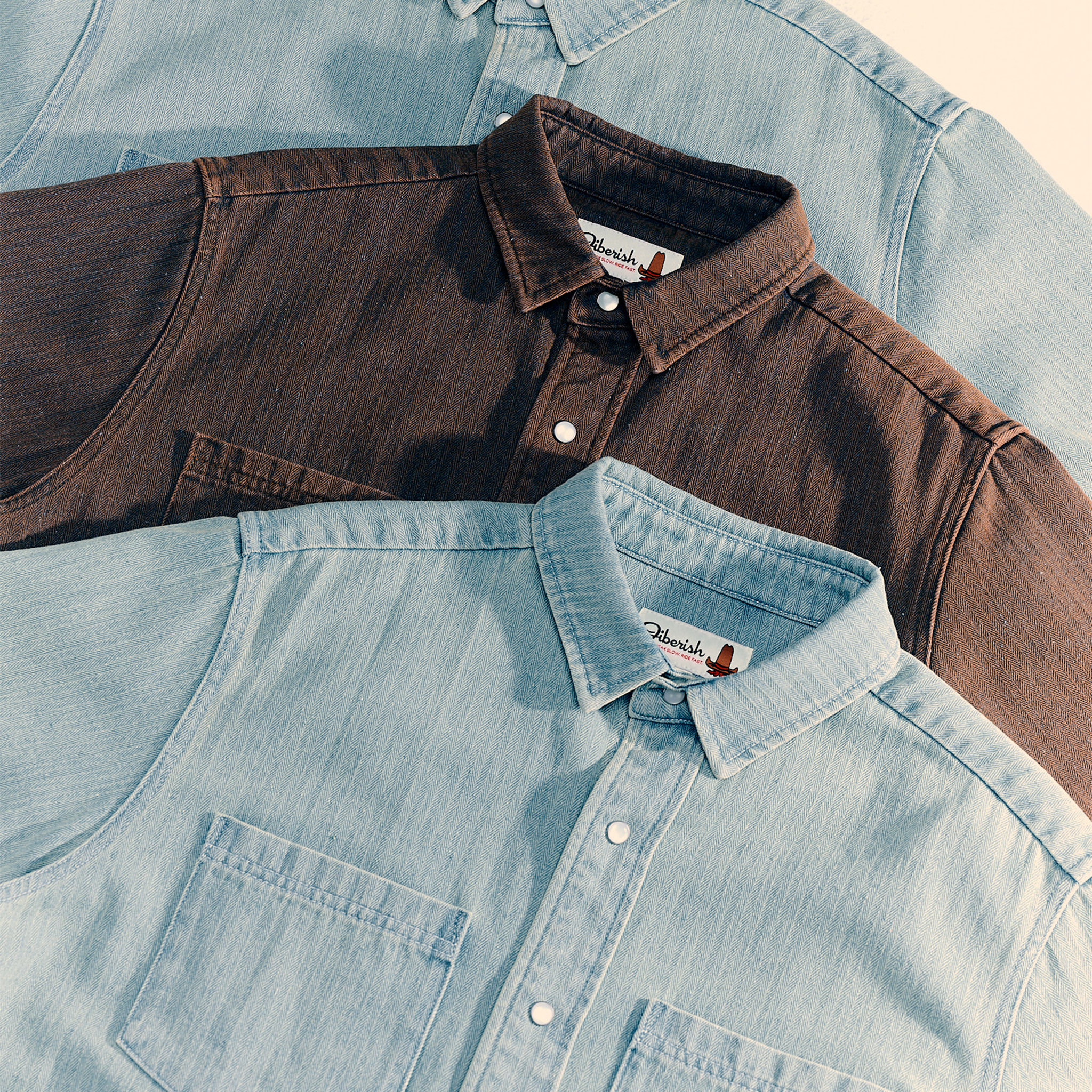Denim Snap Short Sleeve Light Wash