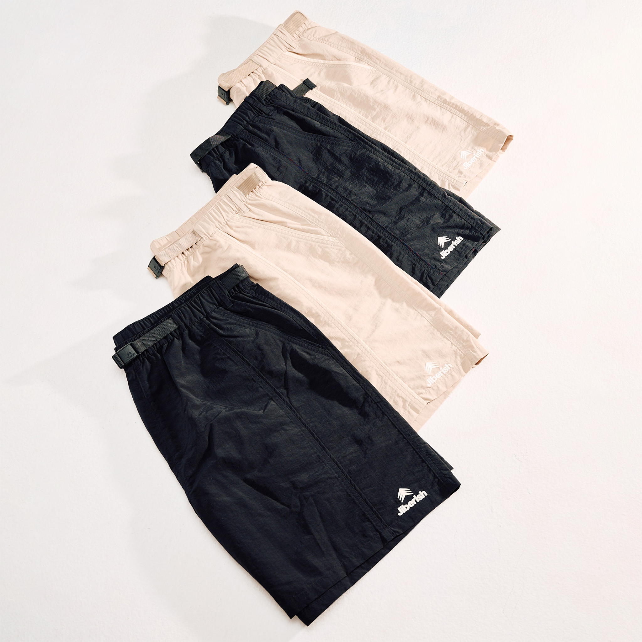 Creek Shorts Black