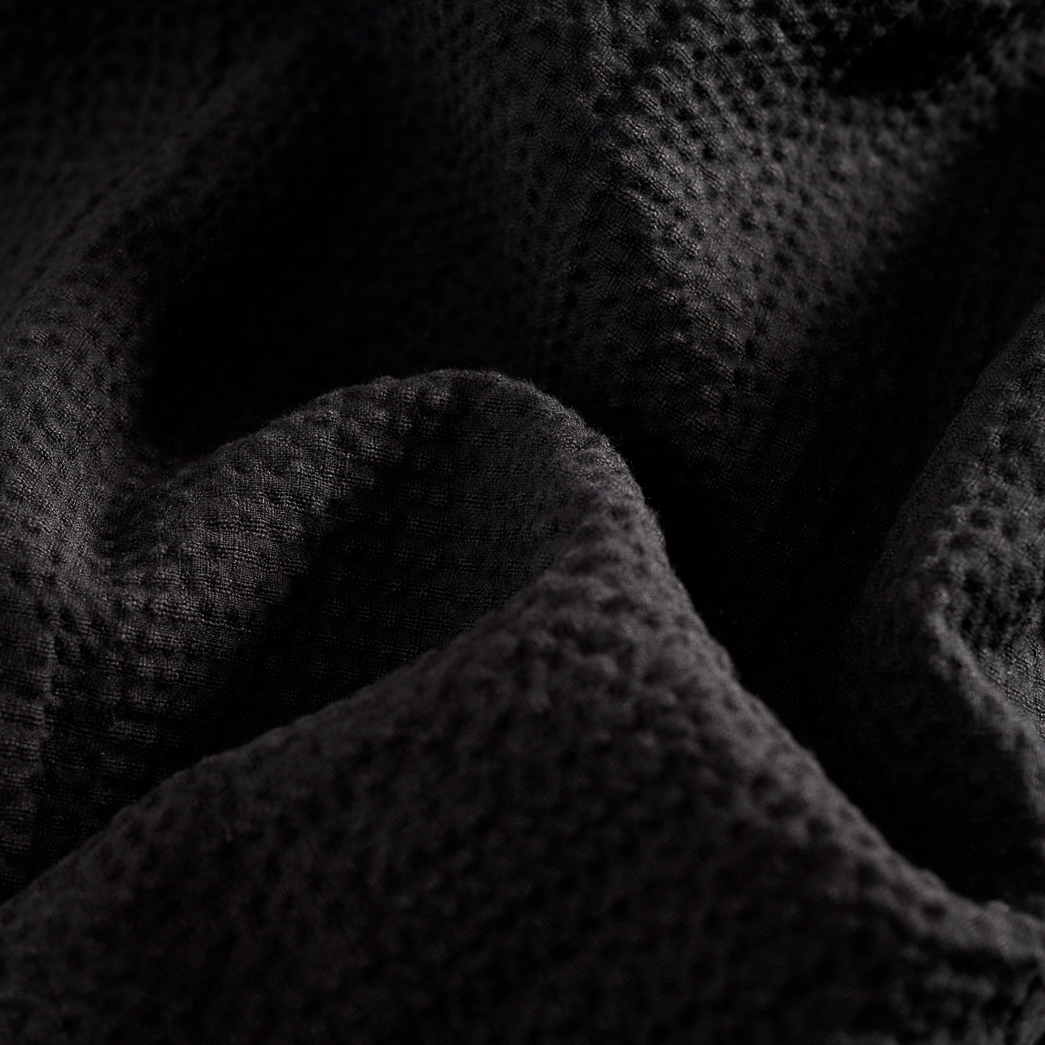 Linen Seersucker Button Up Black